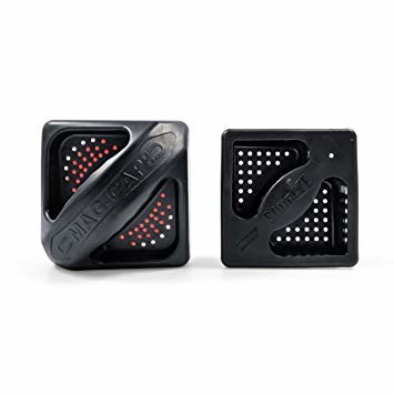 Camco 40310 Magnetic Bumper Cap - Set, 1 Magnetic w/Lugs & 1 Insect Screen