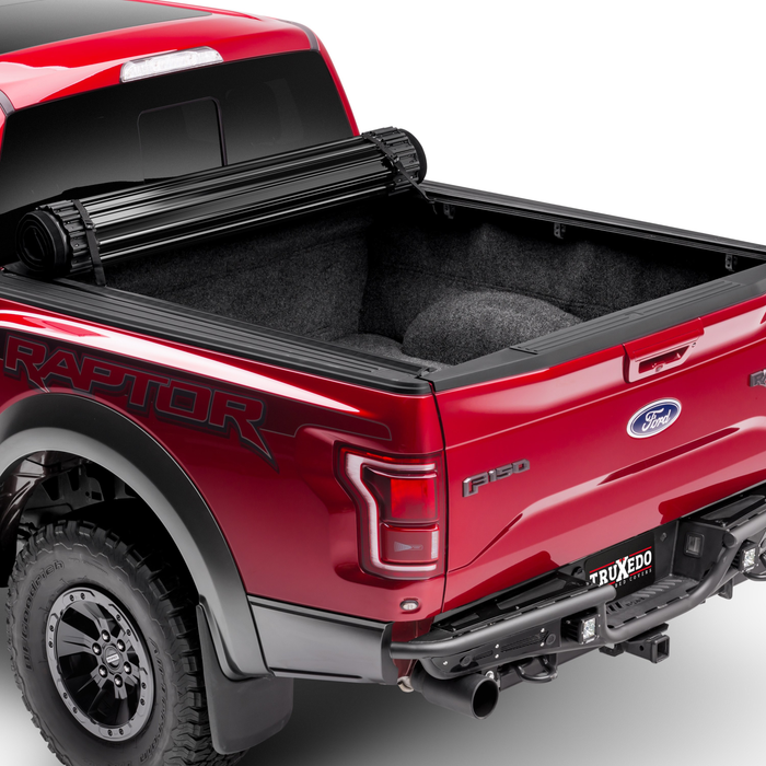 TruXedo 1580616 - Sentry CT Hard Roll up Tonneau Cover Chevy Silverado/Sierra 5'8" 04-07