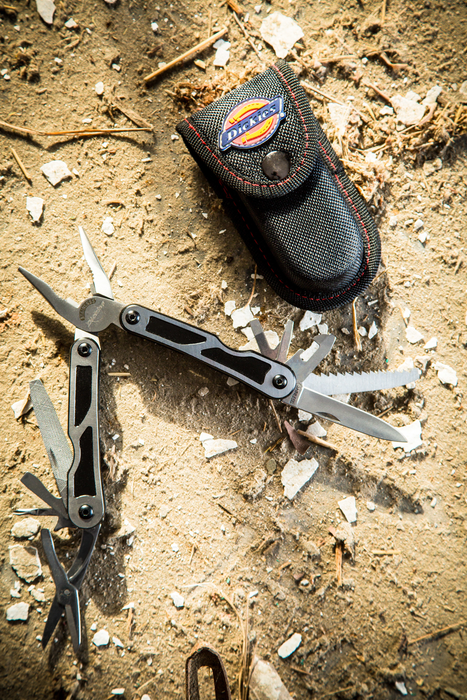 DICKIES 15 in 1 MULTI TOOL