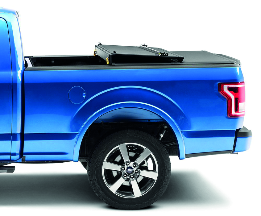 Extang 62457 - EnCore Hard Tri-Fold Tonneau Cover Chevy Silverado/Sierra 6'6" 2019
